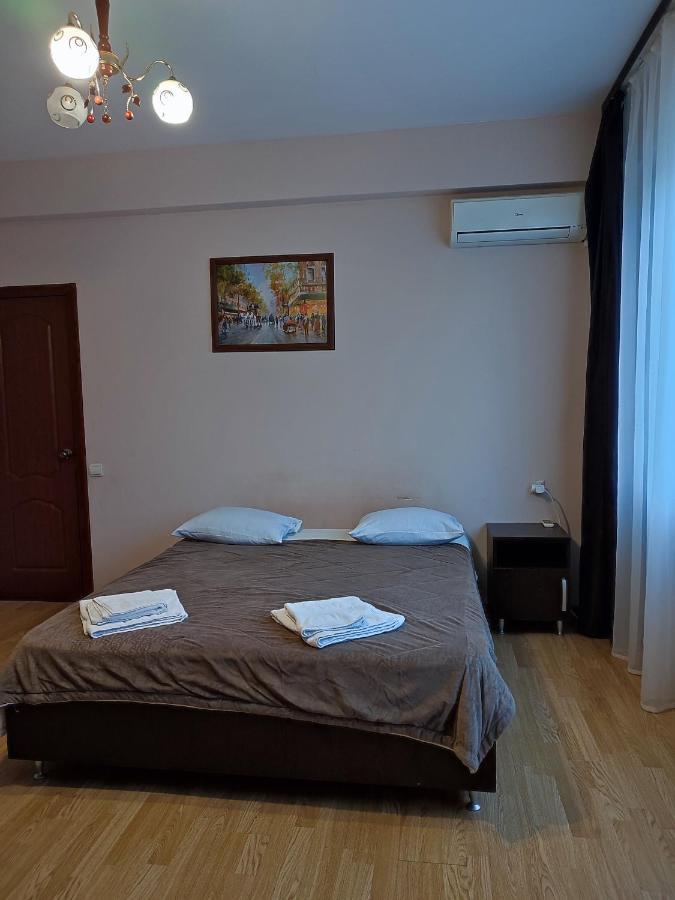 Guest House Zvanba Gagra Eksteriør billede