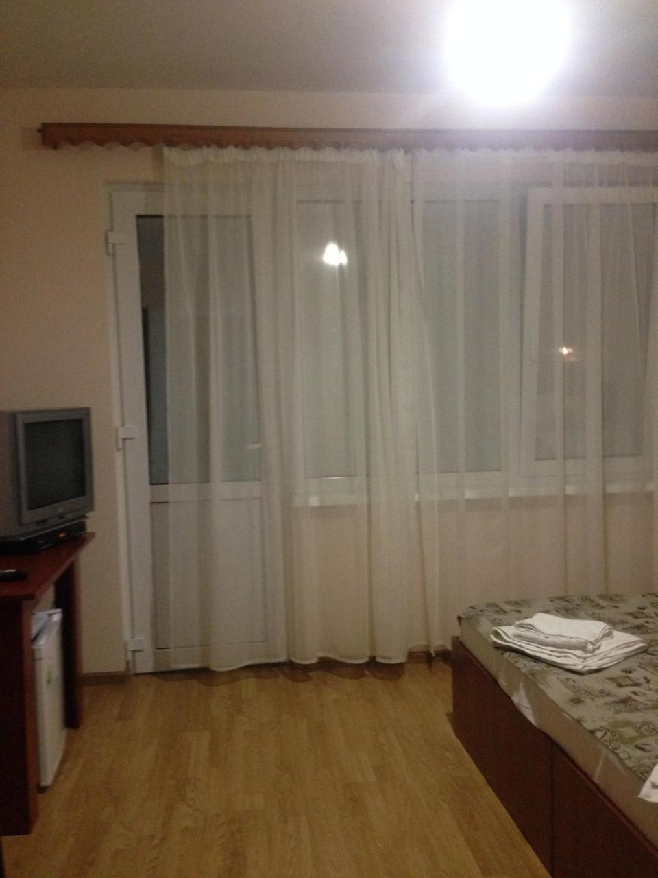 Guest House Zvanba Gagra Eksteriør billede